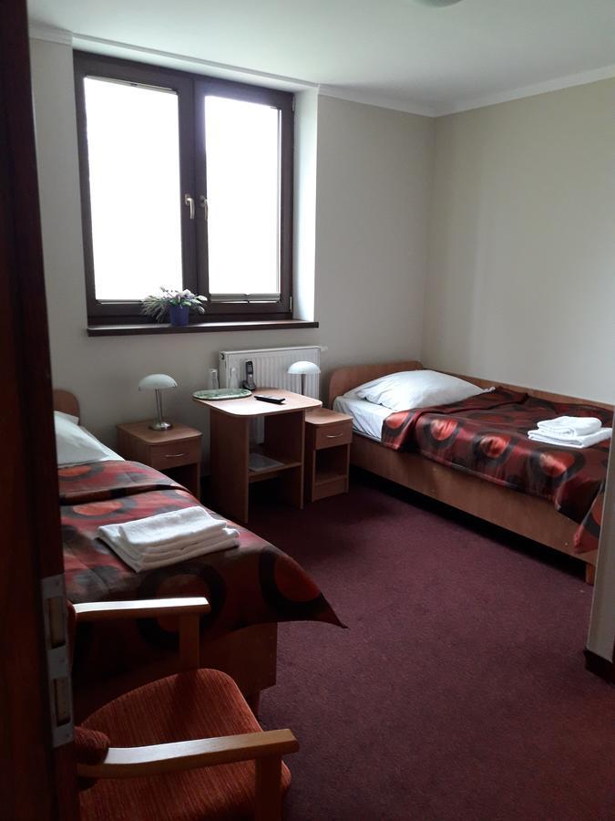 Hotel Paola Кутно Екстер'єр фото