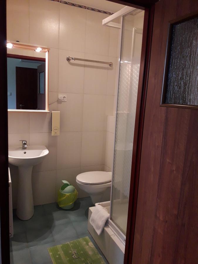 Hotel Paola Кутно Екстер'єр фото